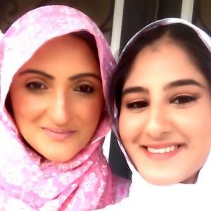 Meet your Posher, Masuma, I am in Pink!